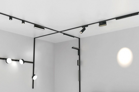 Шинопровод в тубусе Italline IT28 IT09-9021 black tube