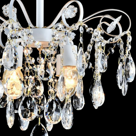 Люстра на штанге Reluce 04055 04055-0.3-04 WH+GOLD PN